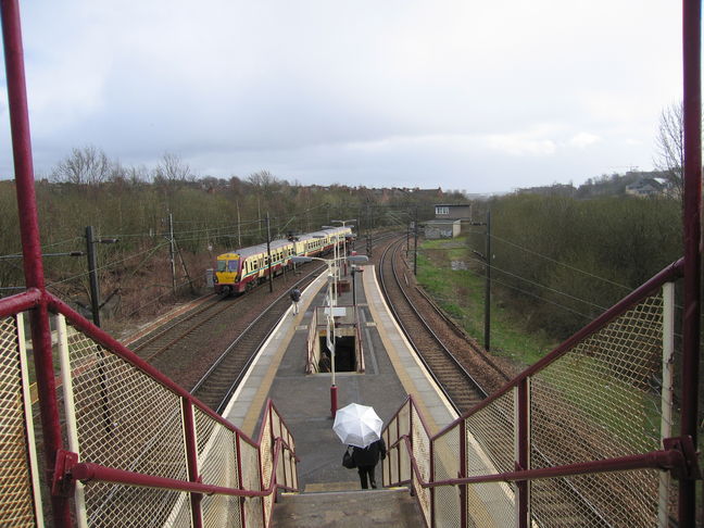 Hyndland footbridge and subway