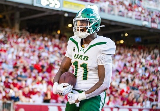 Image for story: UAB loses 37-27 to Arkansas; shares update on player who suffered injury in game