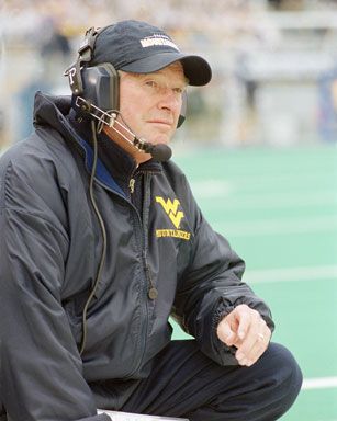 Don Nehlen on sidelines in 2000