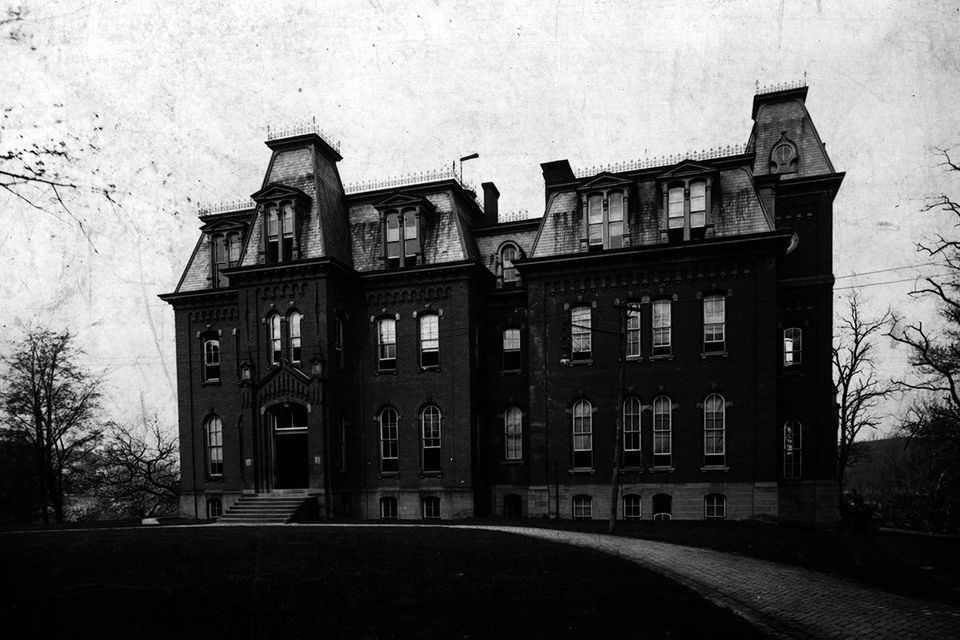 Woodburn center section and first wing