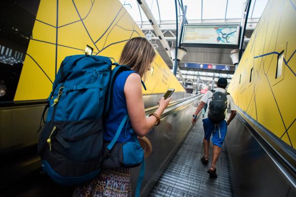 The use of Wi-Fi and roaming in train and metro stations, and in public spaces