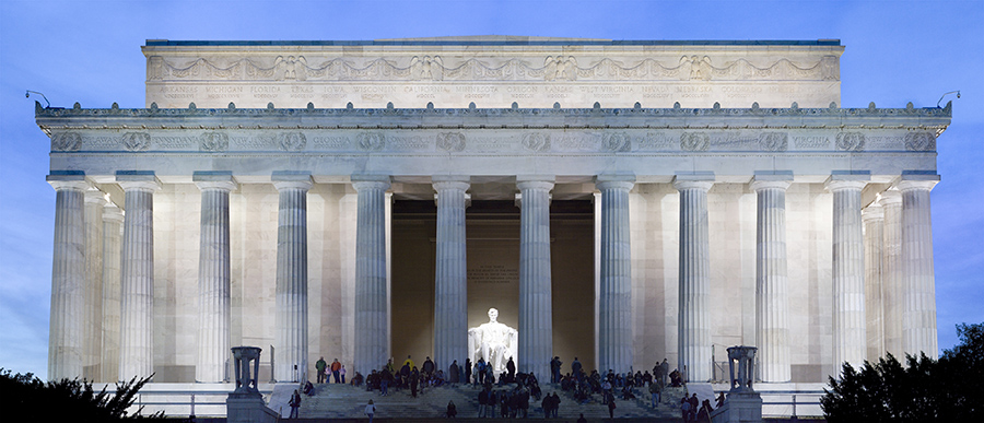 lincoln memorial democracy symbol