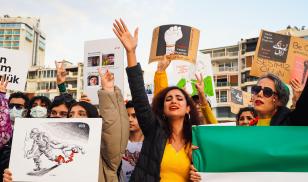 Iranian people in Izmir protest the death of Mahsa Amini by the morality police in Iran.