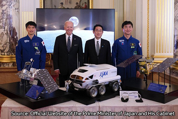 Lunar Cruiser model displayed at the exhibit on Japan-U.S. Space Cooperation (Ministry of Foreign Affairs of Japan)