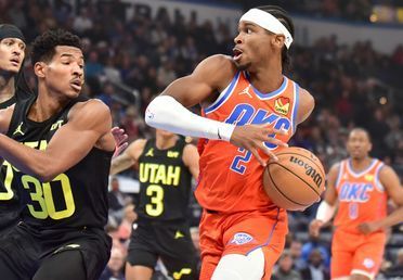 Image for story: Gilgeous-Alexander scores 30 in 3 quarters as Thunder top Jazz 134-120