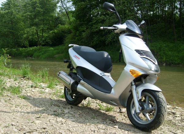 Aprilia Leonardo 125