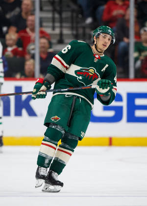 Minnesota Wild Jared Spurgeon Against Ottawa Senators Wallpaper