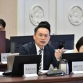 蘇俊賓關注減廢、私建築效能提升 卓榮泰讚賞納入淨零建築研議