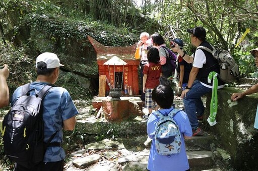 春日漫遊／走訪淡蘭百年山徑 串聯暖東峽谷漫步老街