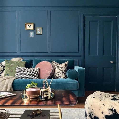 Photo of color Farrow and Ball 30 Hague Blue