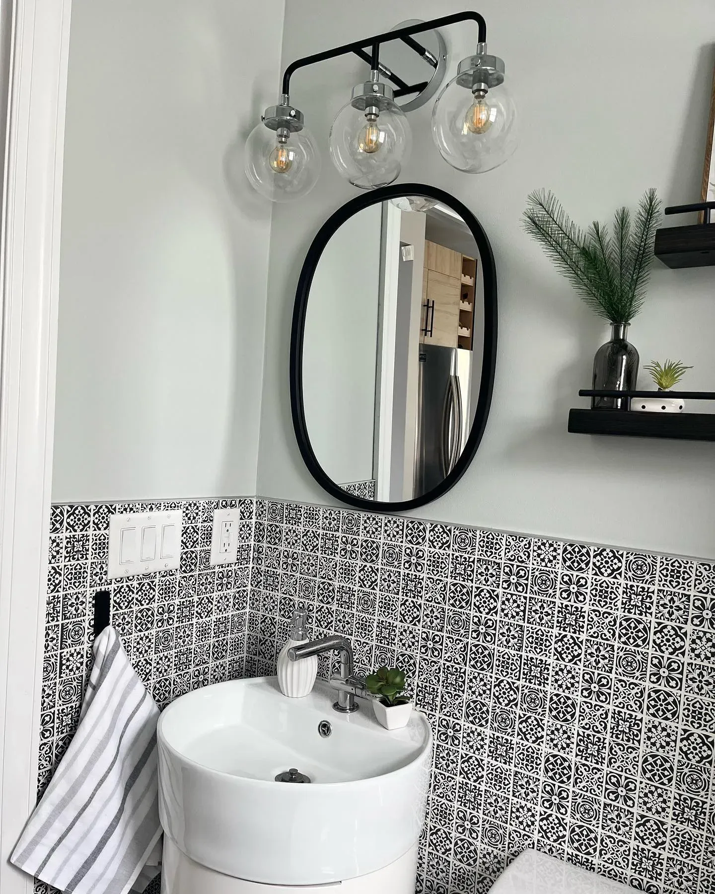 Benjamin Moore Gray Cashmere Bathroom Wall