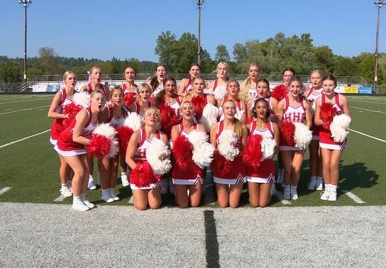 Image for story: Hurricane's cheerleaders working to make school history again this year