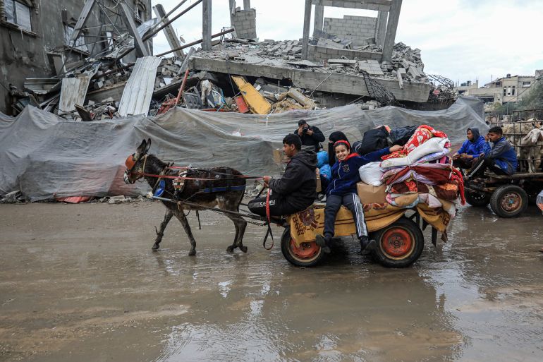 People fleeing Nuseirat camp