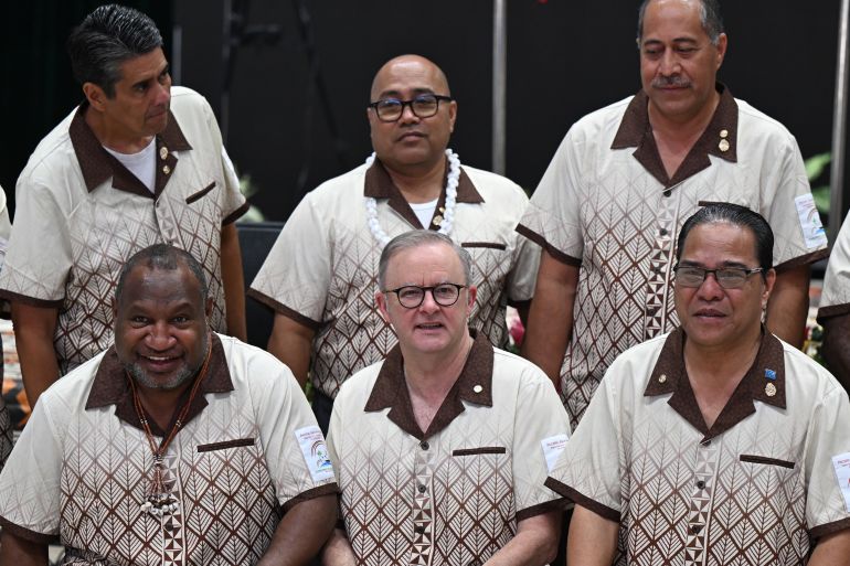 Australian Prime Minister Anthony Albanese with five other Pacific leaders