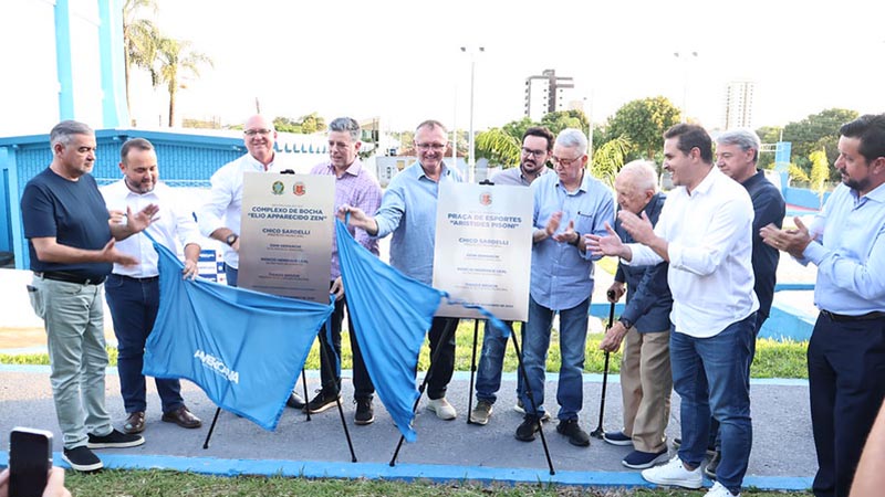 Prefeito Chico entrega reforma da Praça de Esportes do Jardim Ipiranga