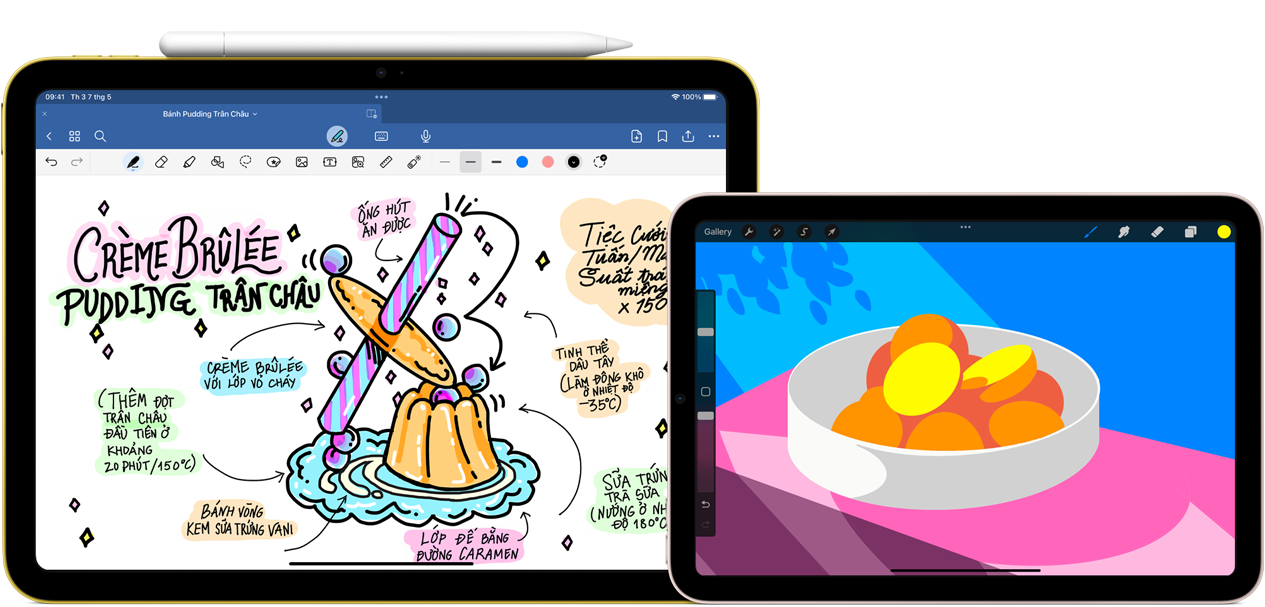 Ở bên trái, iPad thế hệ thứ 10 nằm ngang, hiển thị hình ảnh có ghi chú và bản vẽ cùng Apple Pencil USB-C được gắn ở phía trên cùng. Ở bên phải, iPad mini nằm ngang hiển thị hình minh họa đầy màu sắc được tạo bằng ProCreate.