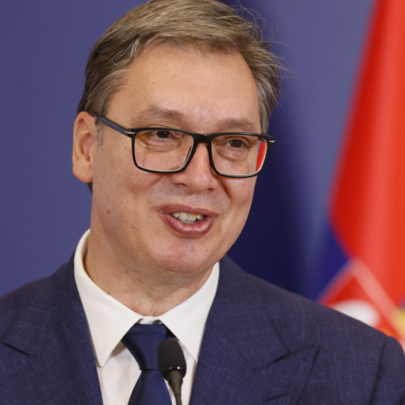 Vučić: Srbija prvi put u istoriji dobila investicioni kreditni rejting; "Ekonomska prekretnica naše zemlje"