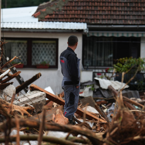 Sve više mrtvih; Pokrenulo se novo klizište; 20 sela odsečeno od sveta FOTO/VIDEO