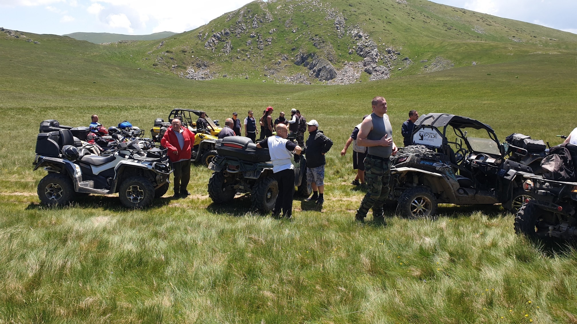 NAUTIKUS-DOOEL - Can-Am Off-Road Aventurë MAVROVË 