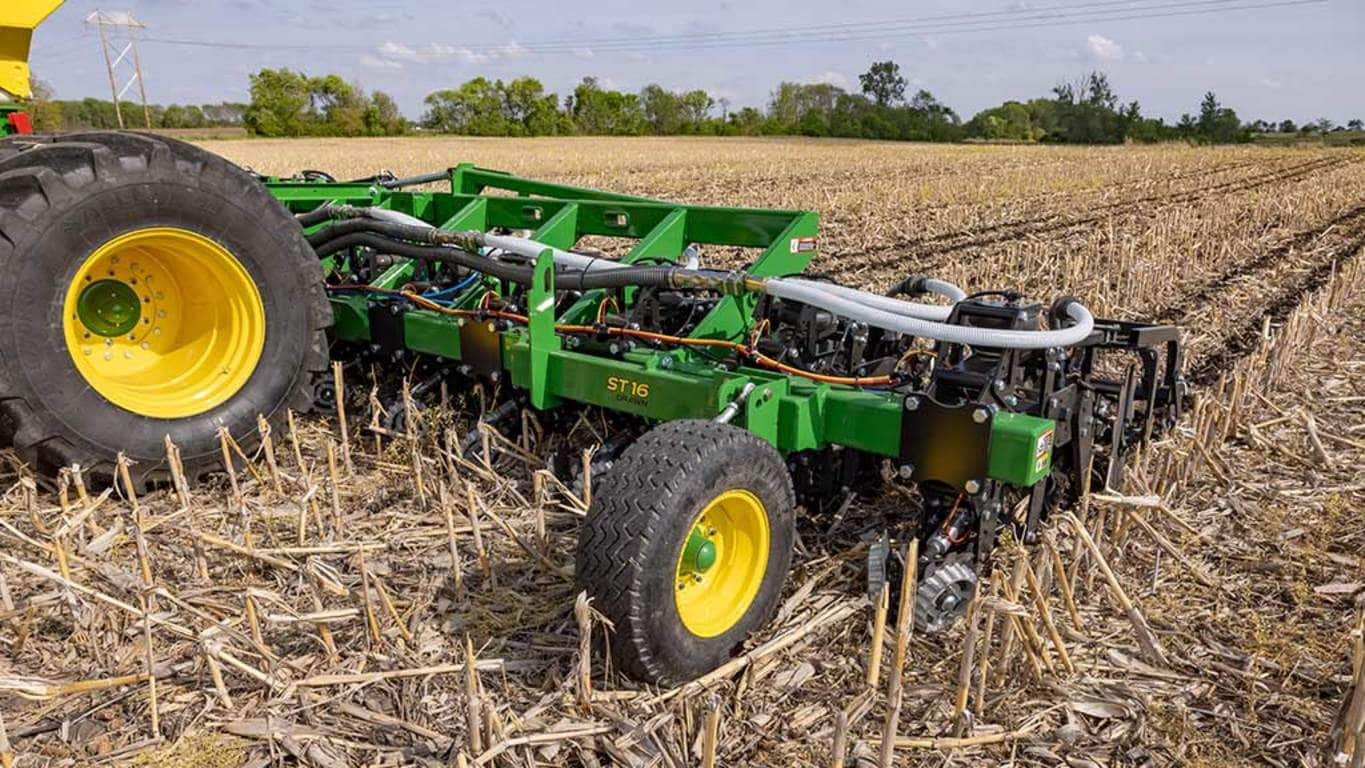 John Deere ST16 tillage solution in field.