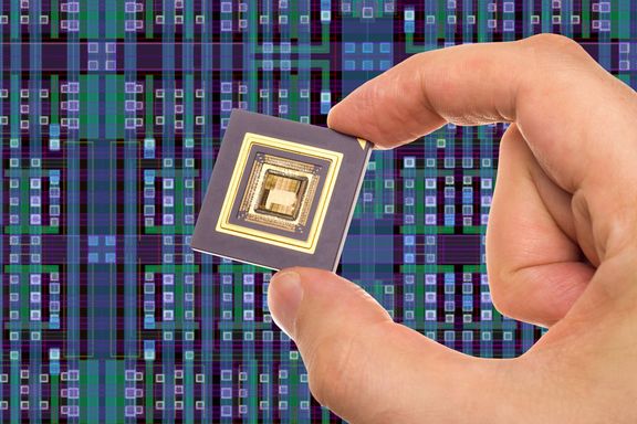 Forschung Fachhochschule Kärnten - CIME zeigt einen Mikrochip