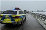 Nach einem Unfall kommt es am Donnerstagvormittag zu Verkehrsbehinderungen auf der Autobahn 30 bei Gildehaus. Foto: Henrik Hille