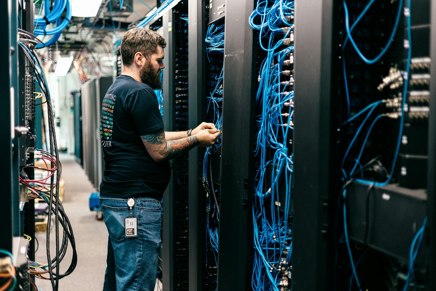 A technical consulting engineer working in a Cisco lab in North Carolina