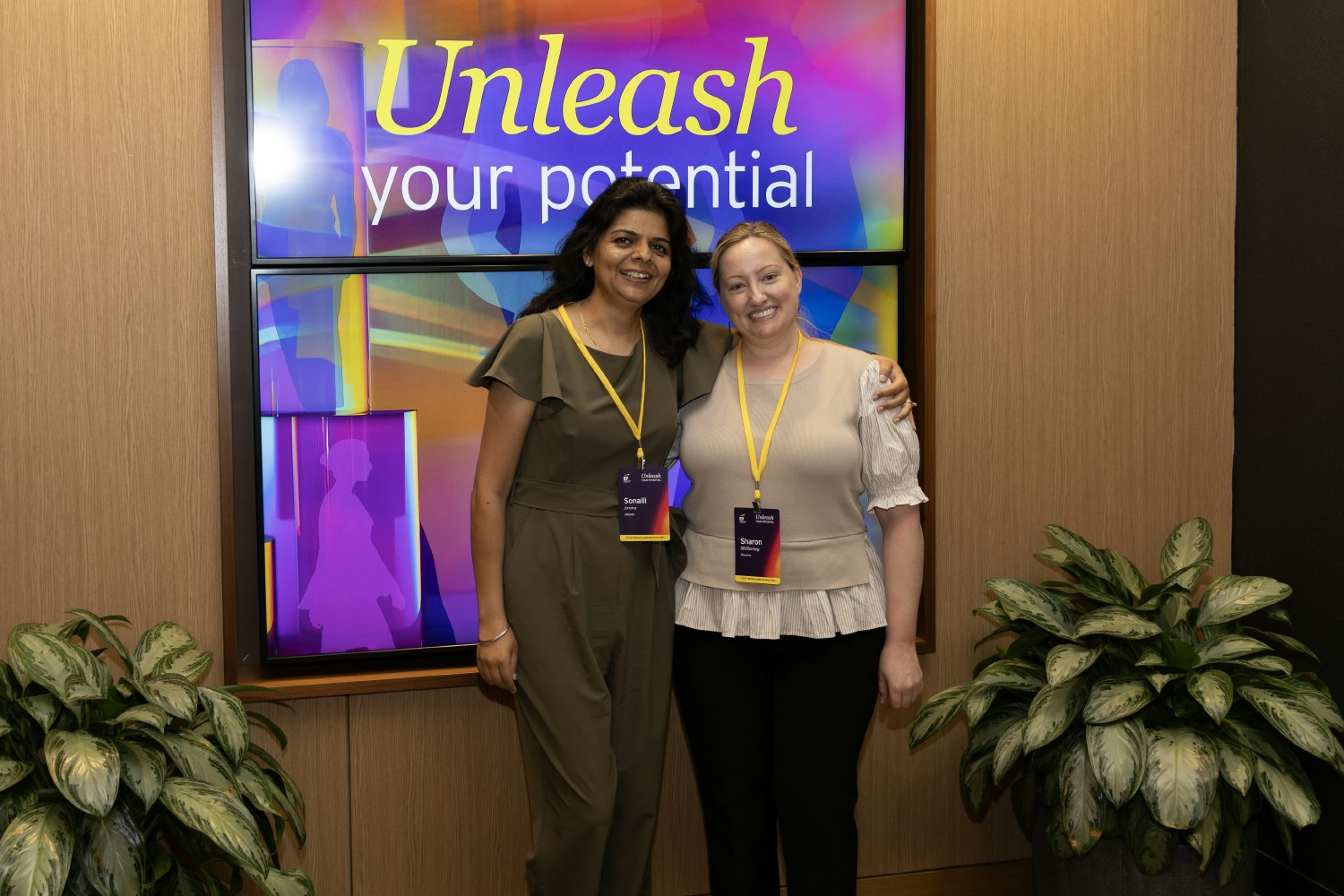 EY professionals learning and networking at the Strategy and Transactions Women’s Leadership Forum.