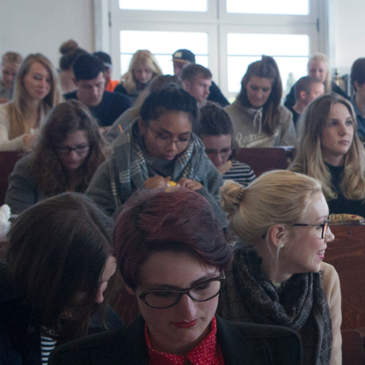 Studierende im Hörsaal