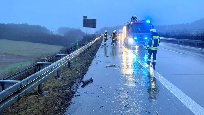 Zwei Verletzte bei Meiningen: Ohne zu blinken den Fahrstreifen gewechselt