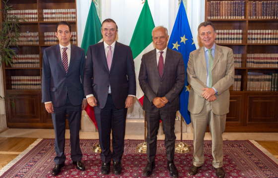 Piantedosi con il Ministro dell’Economia designato Marcelo Ebrard Casaubón e il Vice Ministro della Pubblica Sicurezza designato César Oliveros Aparicio