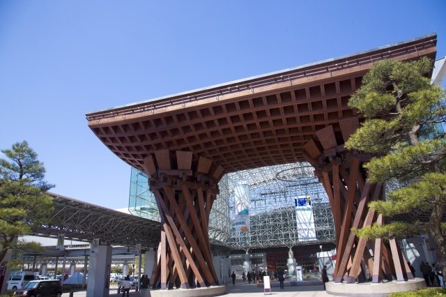 金沢駅(鼓門・もてなしドーム)