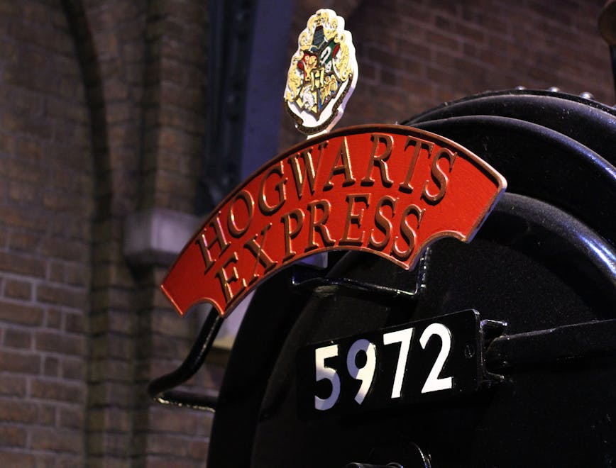 magic,studio,london,castle,movie,brothers,united,harry,destination,numbers,tourism,express,harry potter,holiday,building,red,tourist,character,world,uk,prop,station,bros,orlando,cinema,landmark,potter,universal,train,england,hogwarts express,making,fantasy,studios,harry potter studio,old,film,hogwarts,kingdom,tour,warner,transportation,attraction,travel logo badge symbol emblem