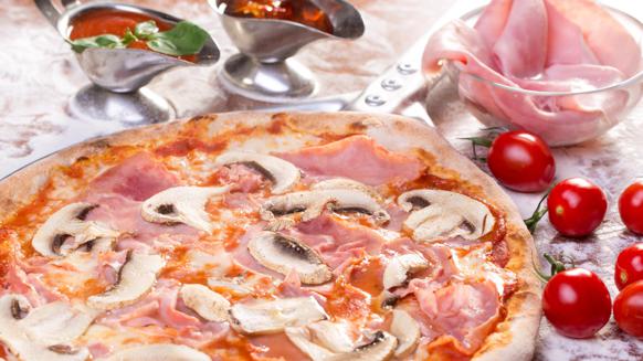 Schinken Pizza: Sie gilt als die Nummer 2 in der Pizza-Hitliste. 