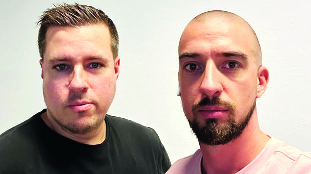 Manfred Schlammer, 35, und Marco Kleinschmidt, 33, sind Cousins, gemeinsam betreiben sie den Automaten-Supermarkt in München. Auf fast
100 Quadratmetern führen die beiden Betreiber ein Sortiment aus mehr als 900 Artikeln, die allesamt über Automaten zugänglich sind. 500.000 Euro haben die Cousins in die Kernsanierung der Räumlichkeiten und in die Einrichtung des Ladens investiert.