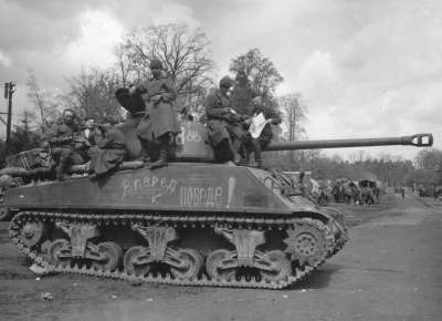 A Lend-Lease M4A2 (76) W Sherman in Soviet service