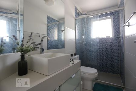 Banheiro de apartamento para alugar com 1 quarto, 43m² em Bela Vista, São Paulo