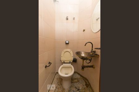 Lavabo de apartamento para alugar com 2 quartos, 105m² em Vila Mariana, São Paulo