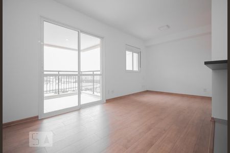 Sala de kitnet/studio para alugar com 1 quarto, 38m² em Jardim Flor da Montanha, Guarulhos