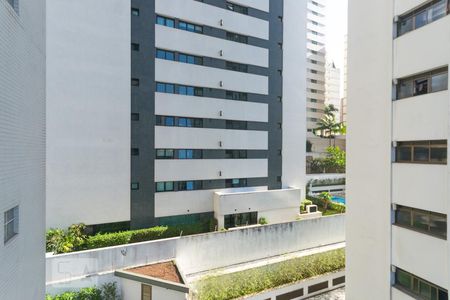 Vista da varanda de apartamento para alugar com 1 quarto, 45m² em Aclimação, São Paulo