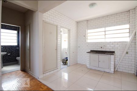 Cozinha de apartamento à venda com 1 quarto, 70m² em Centro, Campinas