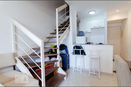 Sala de apartamento para alugar com 1 quarto, 55m² em Cambuí, Campinas