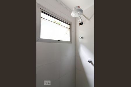 Banheiro de apartamento para alugar com 1 quarto, 45m² em Cambuí, Campinas