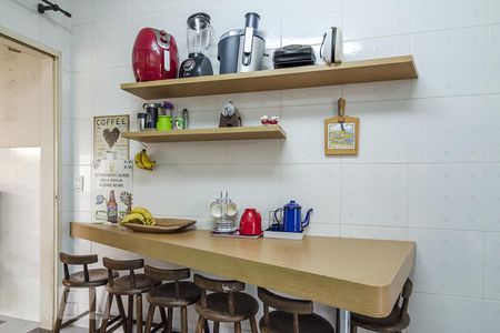 Cozinha de casa para alugar com 3 quartos, 111m² em Fernão Dias, Belo Horizonte