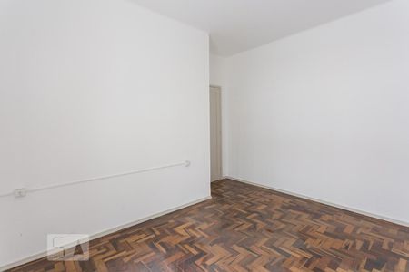 Quarto 2 de apartamento para alugar com 2 quartos, 70m² em Petrópolis, Porto Alegre