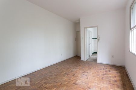 Sala de apartamento para alugar com 2 quartos, 70m² em Petrópolis, Porto Alegre