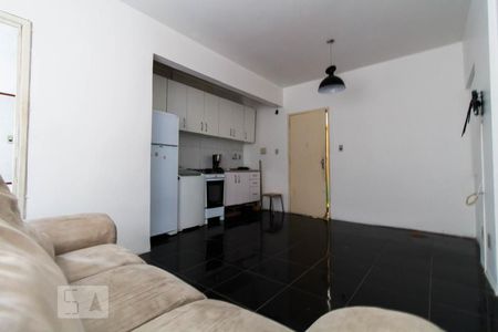 Kitnet/Studio à venda com 1 quarto, 30m² em Centro Histórico, Porto Alegre