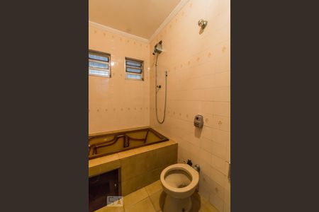 Banheiro social de casa para alugar com 3 quartos, 300m² em Jardim Rosa de Franca, Guarulhos