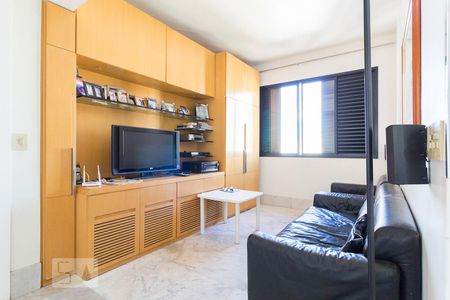 Sala de apartamento para alugar com 4 quartos, 150m² em Funcionários, Belo Horizonte