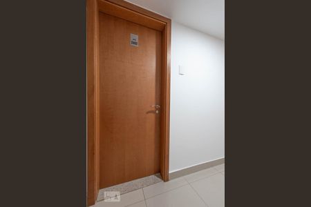 Entrada de apartamento para alugar com 1 quarto, 40m² em Jardim Goiás, Goiânia